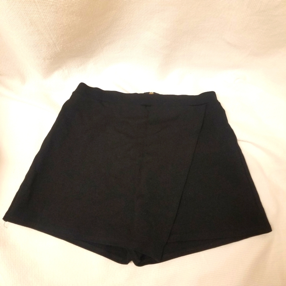 Charlotte Russe Skort